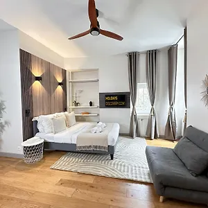 Appartement Spacious Studio In Saint-germain-des-pres, Paris