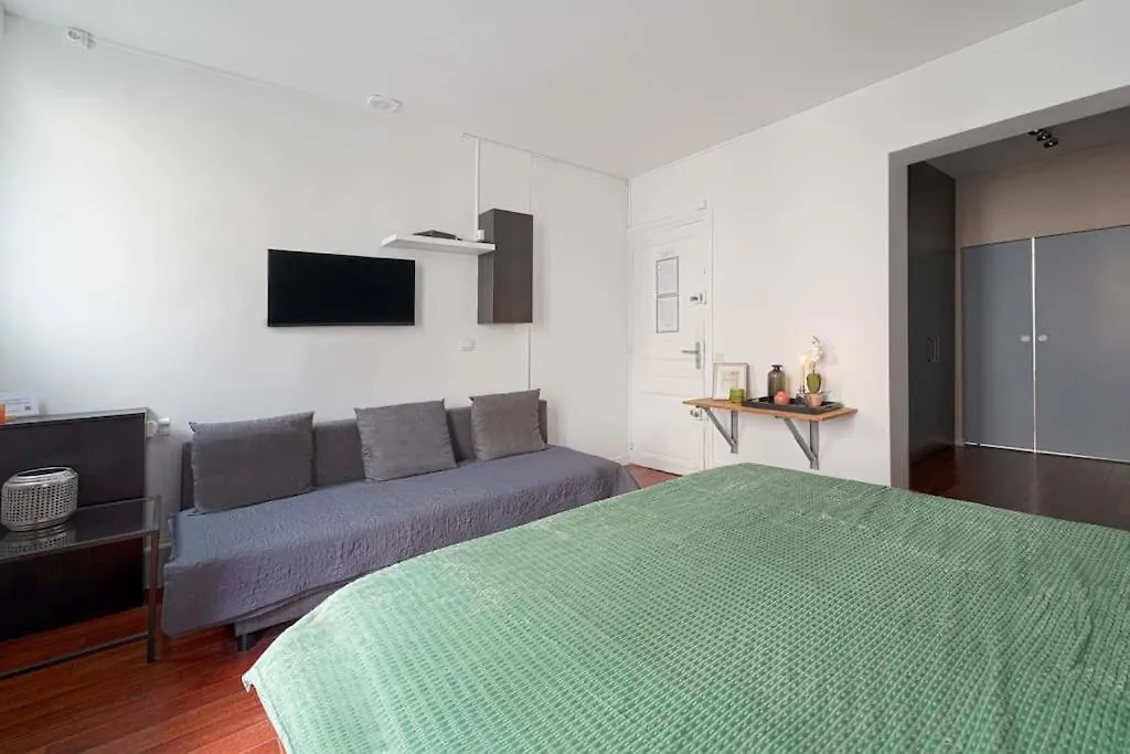 Apartment Nice Modern Studio Near The Eiffel Tower Paris France